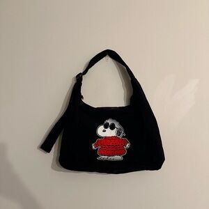 Baggu UO Urban Outfitters Joe Warm Peanuts Embroidered Nylon Shoulder Bag Snoopy